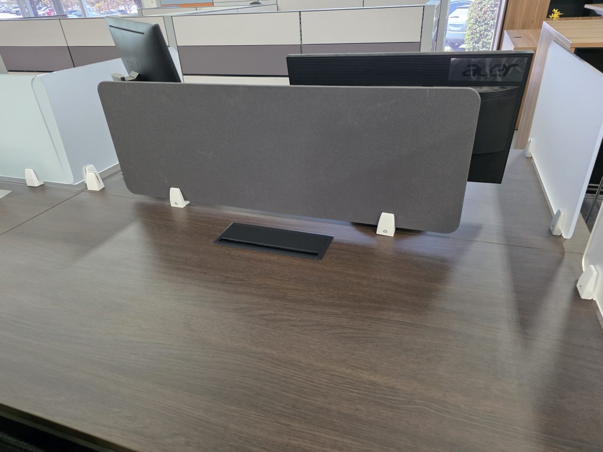 Desk Mount Screen (Fabric)